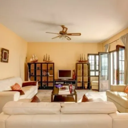 Villa Mariola
